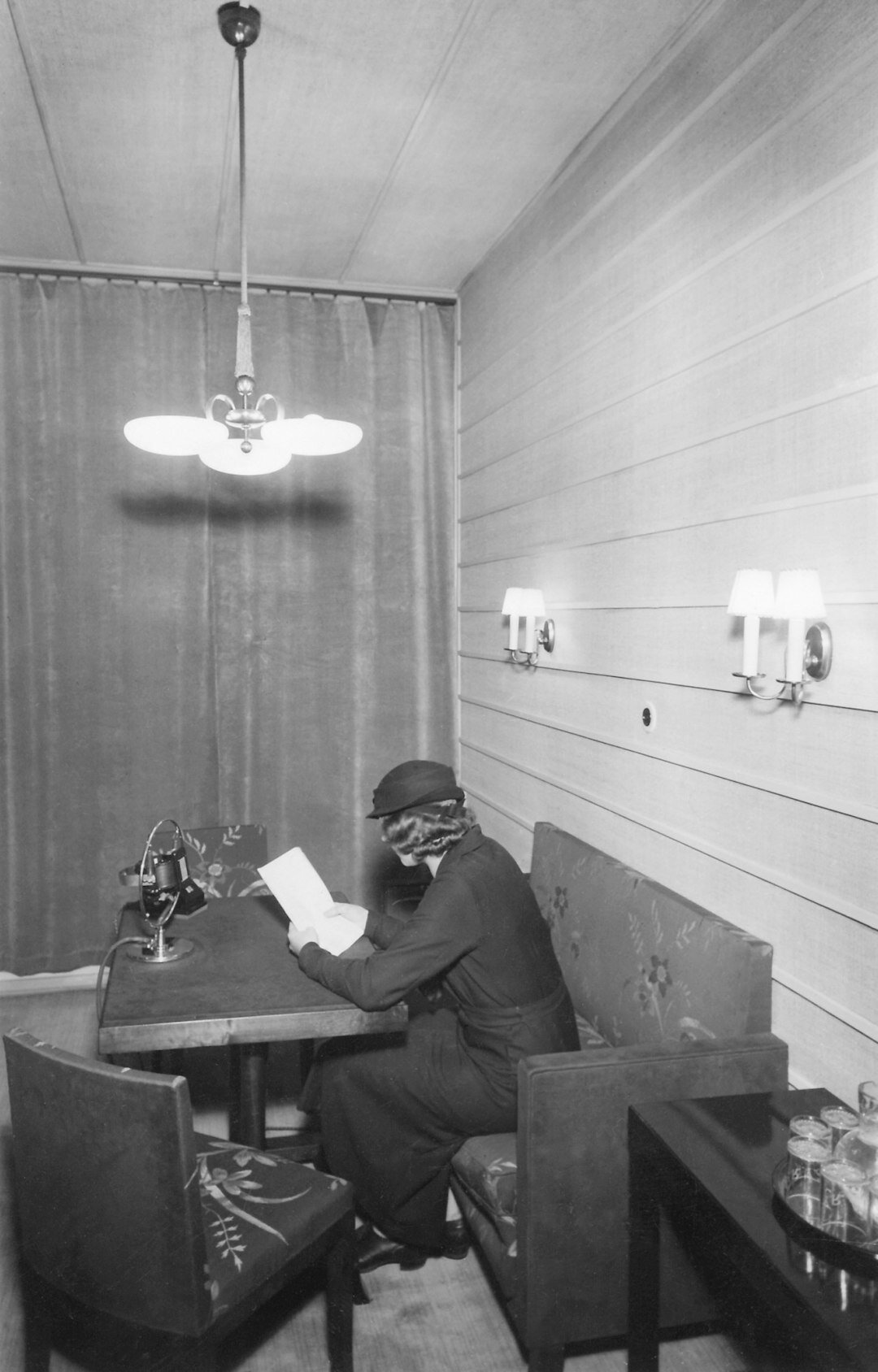 Portrait of a Finnish female lighting designer in her 20s